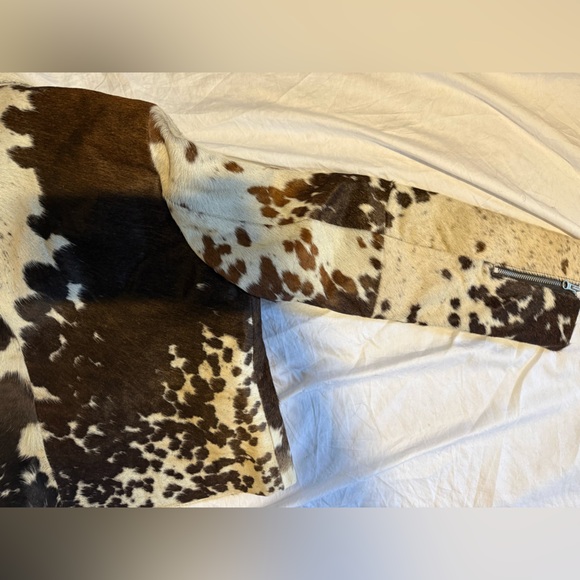 Nasty Gal Brown and Cream Patterned Bomber Jacket - Picture 10 of 10